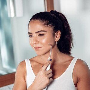 Stacked Skincare High-Frequency Acne + Inflammation Reducing Kit Device